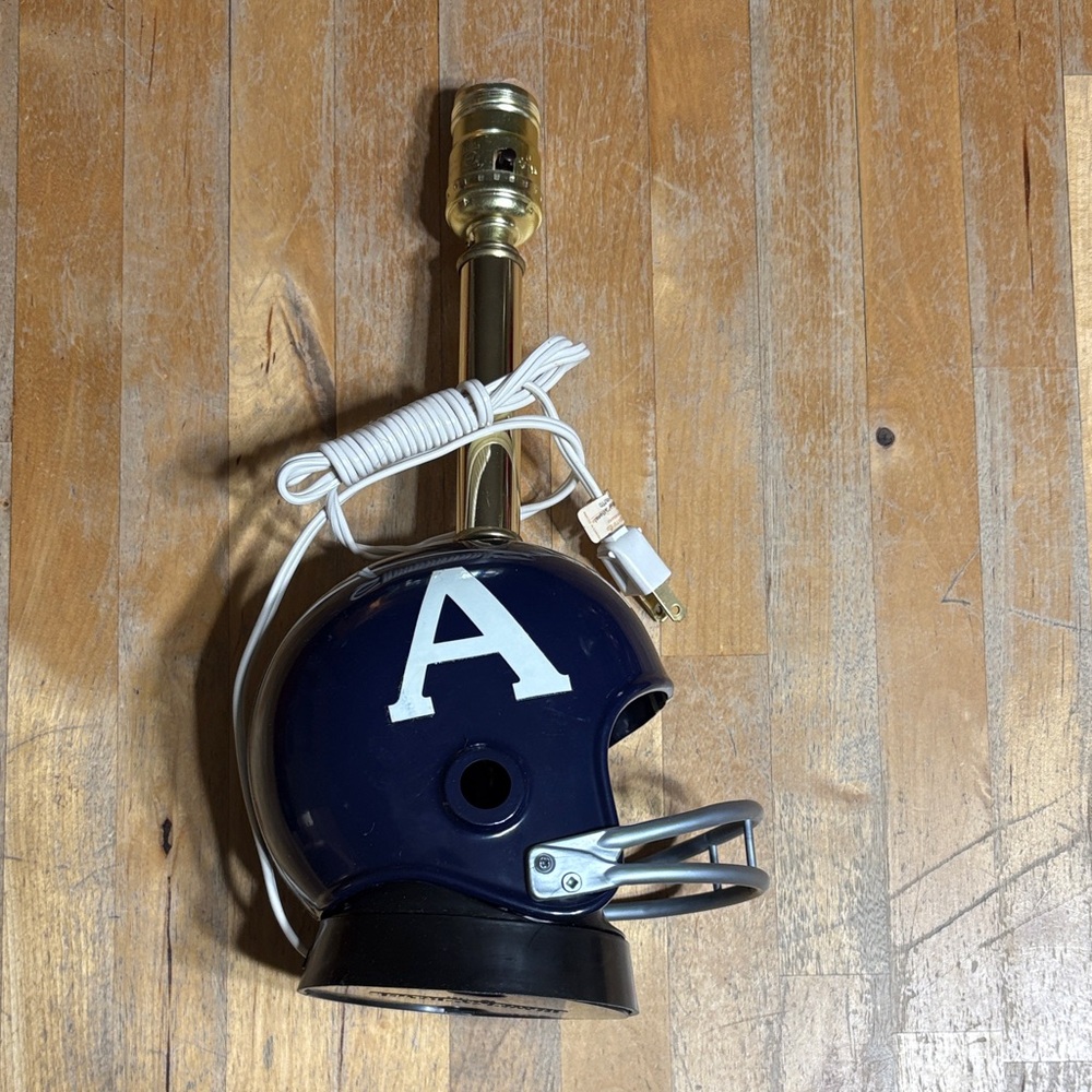 New Old Stock Toronto Argonauts Football Helmet Lamp